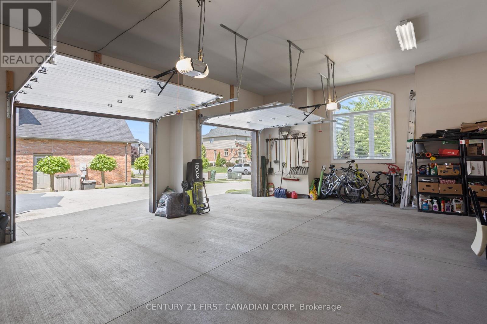 7071 Clayton Walk, London South, Ontario  N6P 0A1 - Photo 33 - X12408845