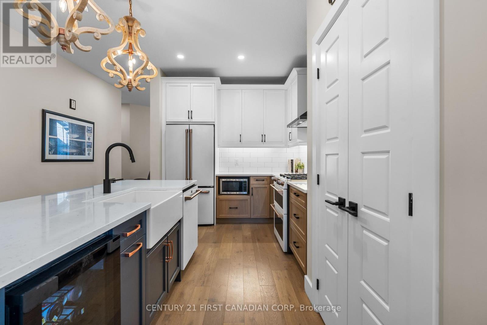 128 Scotts Drive, Lucan Biddulph, Ontario  N0M 2J0 - Photo 18 - X12408871