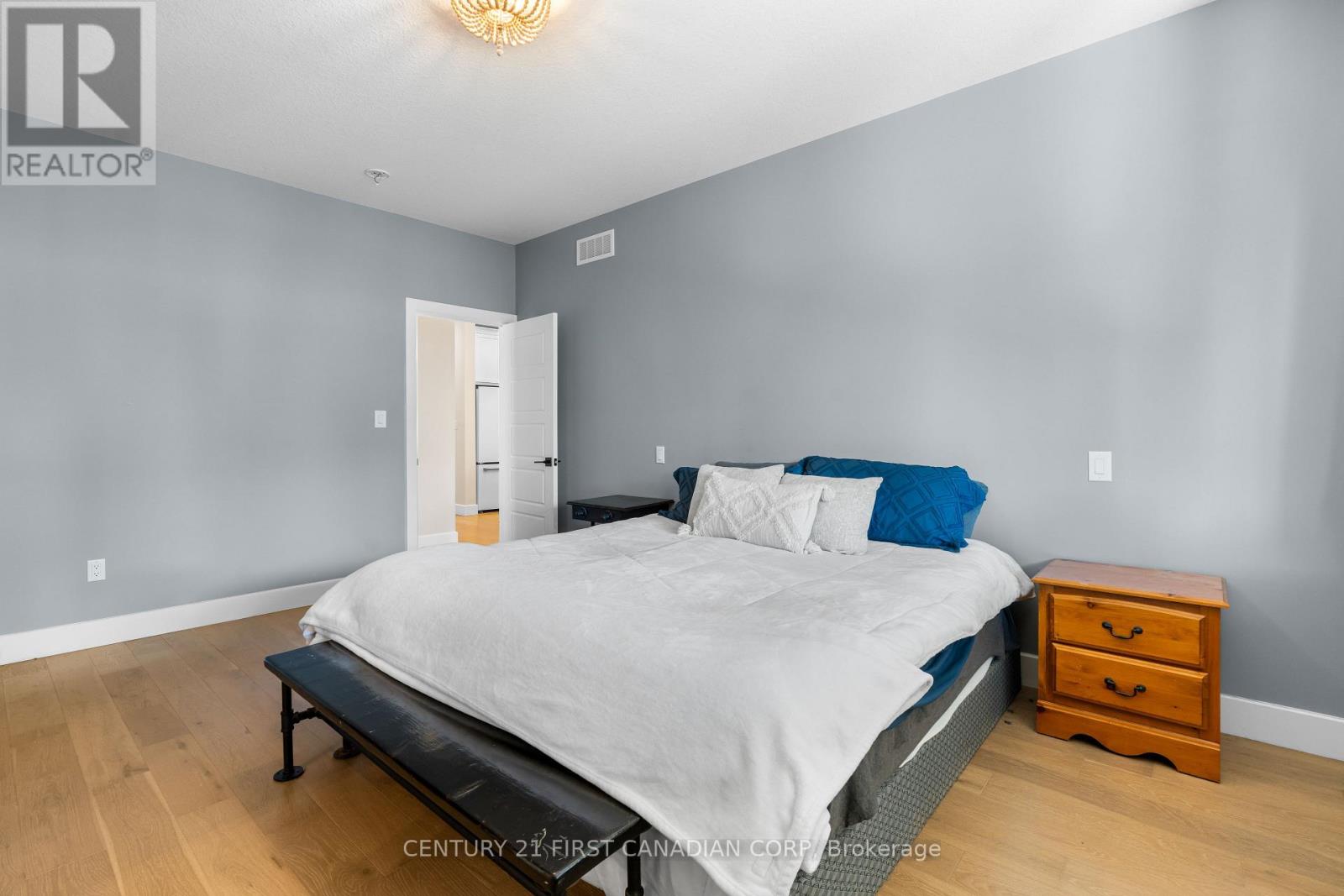 128 Scotts Drive, Lucan Biddulph, Ontario  N0M 2J0 - Photo 30 - X12408871