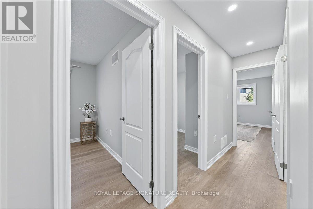 83 Sun King Crescent, Barrie, Ontario  L4M 7K4 - Photo 16 - S12408604