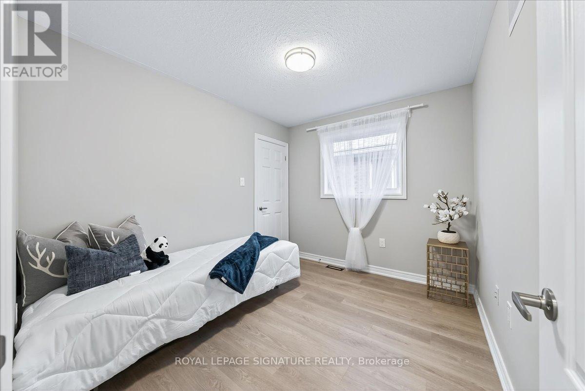 83 Sun King Crescent, Barrie, Ontario  L4M 7K4 - Photo 23 - S12408604
