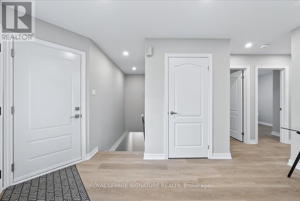 83 Sun King Crescent, Barrie, Ontario  L4M 7K4 - Photo 25 - S12408604