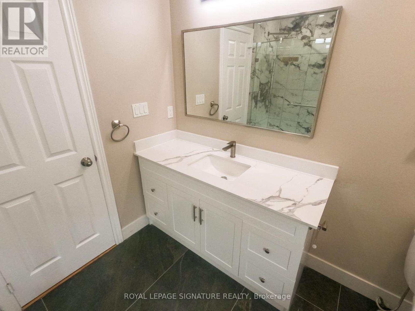 47 Lake Crescent, Barrie (Holly), Ontario  L4N 6A7 - Photo 22 - S12408634