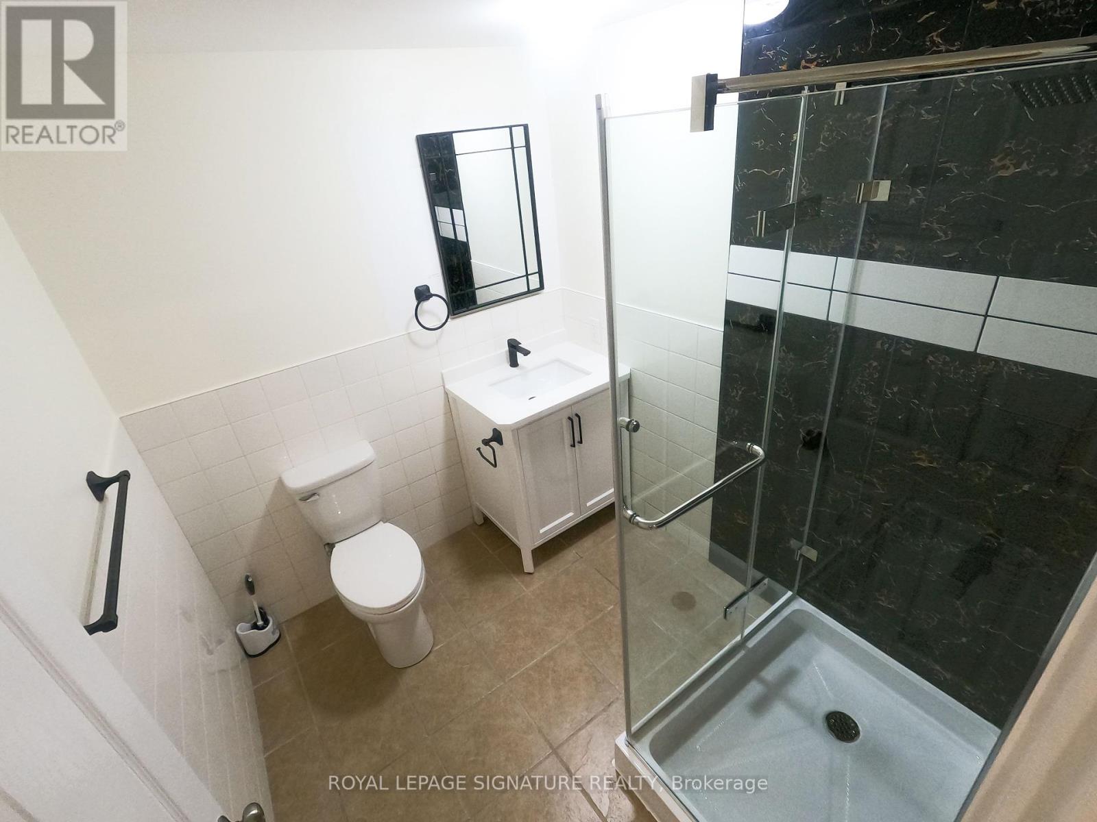 47 Lake Crescent, Barrie (Holly), Ontario  L4N 6A7 - Photo 4 - S12408634
