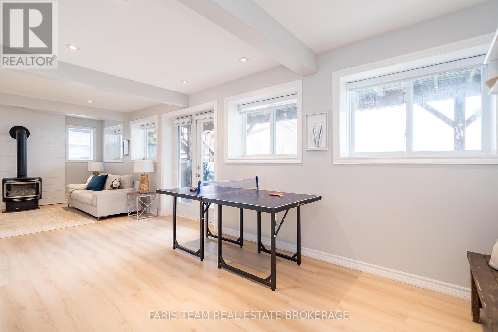 282 Robins Point Road, Tay, Ontario  L0K 2A0 - Photo 13 - S12408724