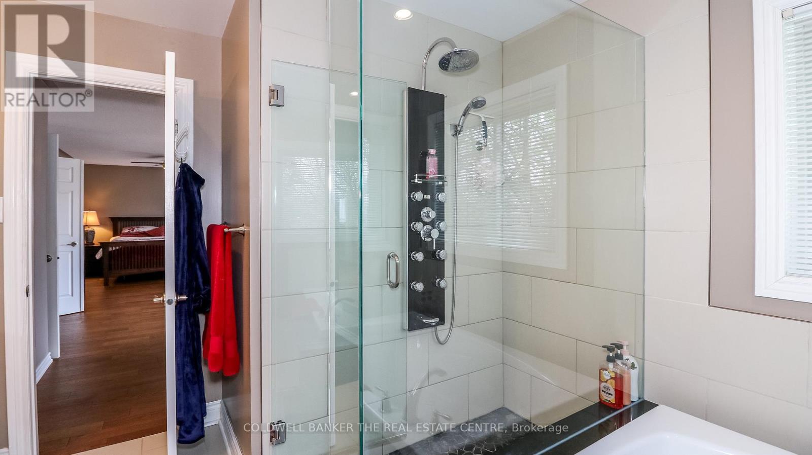 37 Falling Brook Drive, Barrie, Ontario  L4N 7E9 - Photo 27 - S12408731