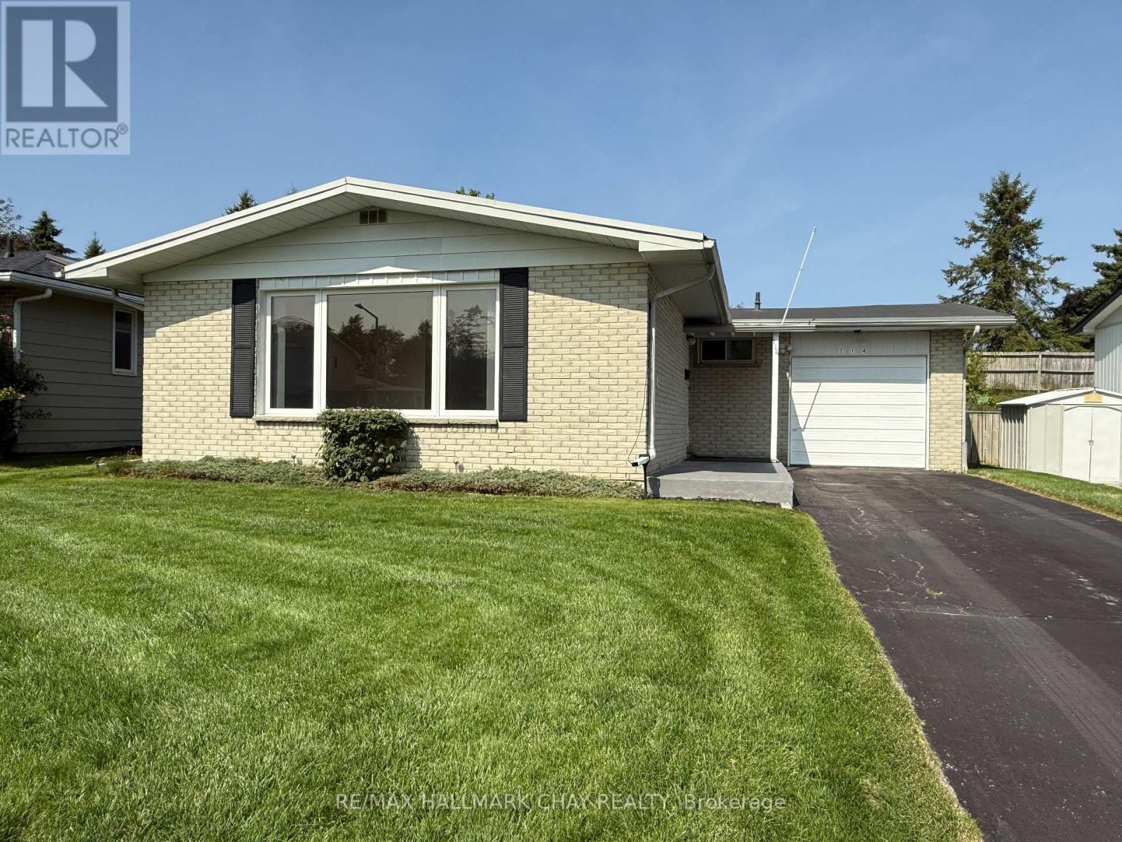 114 Daphne Crescent, Barrie, Ontario  L4M 2Z1 - Photo 1 - S12408782