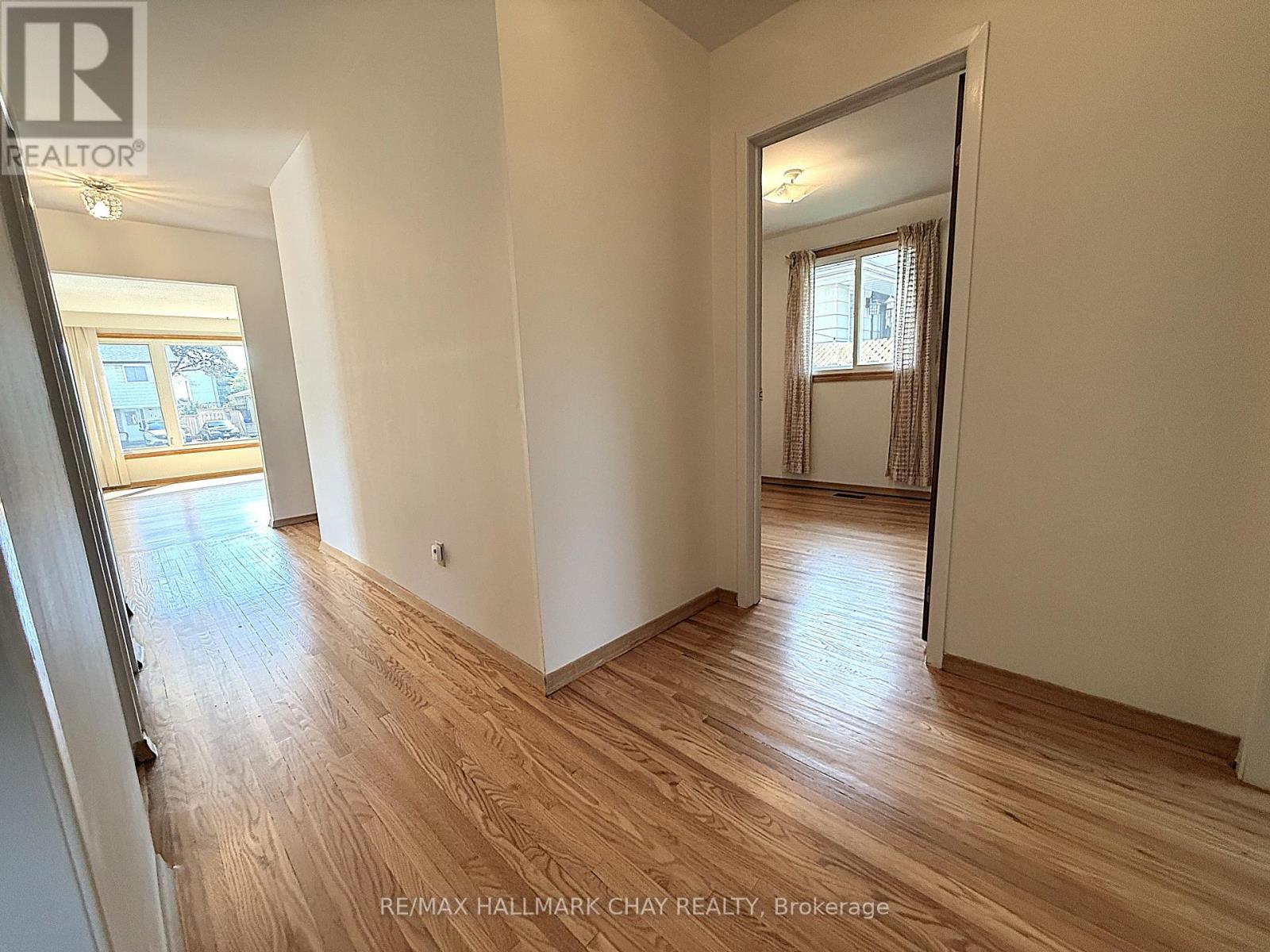 114 Daphne Crescent, Barrie, Ontario  L4M 2Z1 - Photo 7 - S12408782