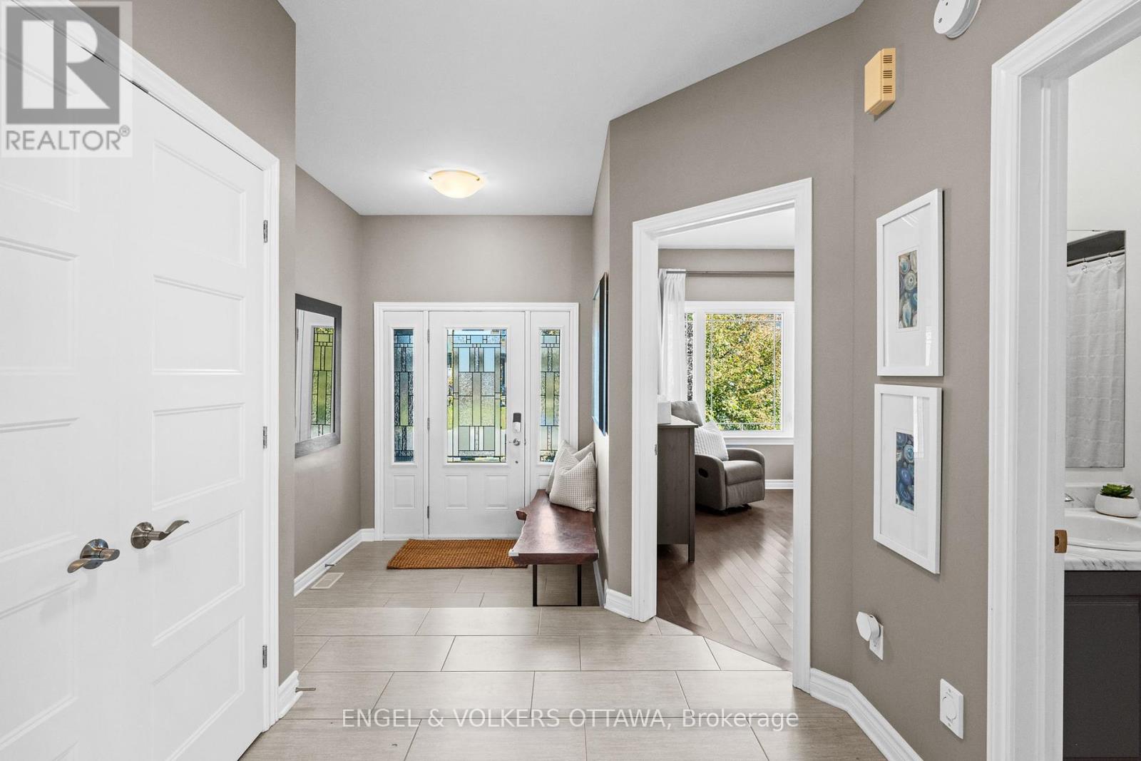 313 Colmar Street, Russell, Ontario  K0A 1W0 - Photo 19 - X12408874