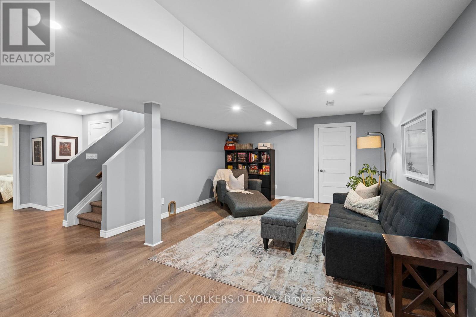 313 Colmar Street, Russell, Ontario  K0A 1W0 - Photo 26 - X12408874