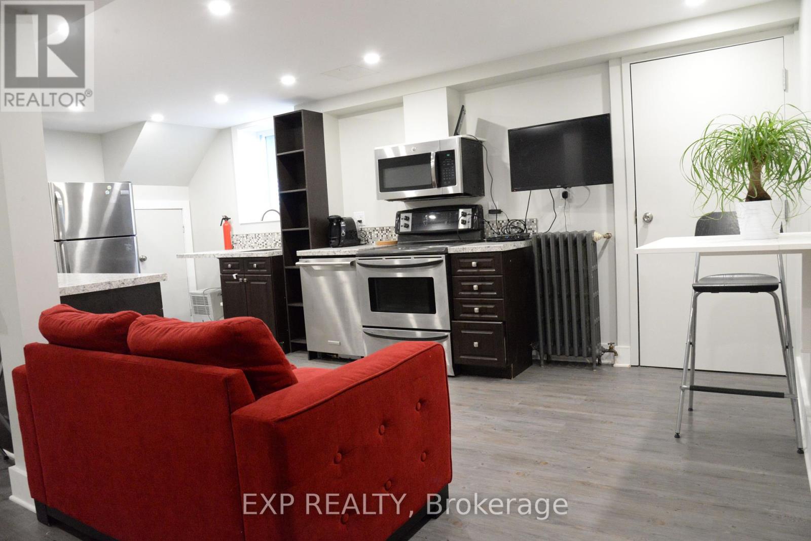 B - 1240 Adirondack Drive, Ottawa, Ontario  K2C 2V3 - Photo 8 - X12408898
