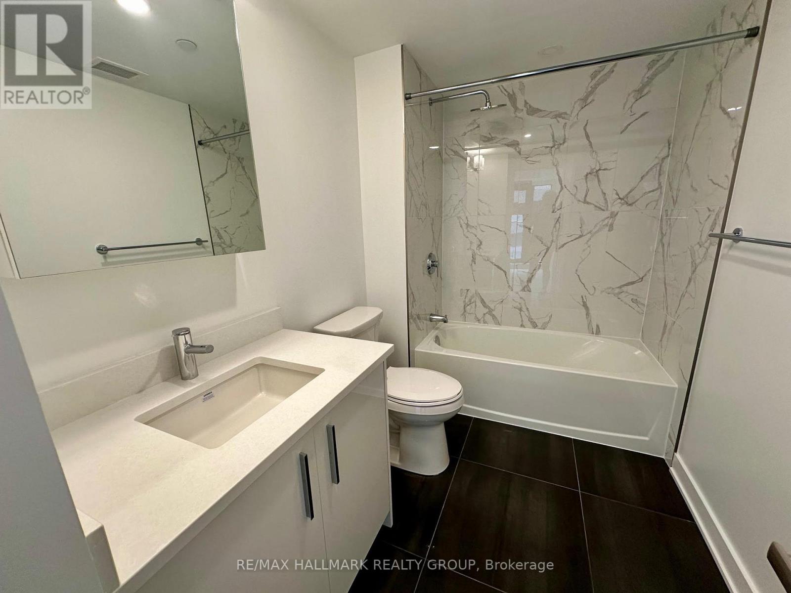 701 - 340 Queen Street, Ottawa, Ontario  K1R 0G1 - Photo 11 - X12408899