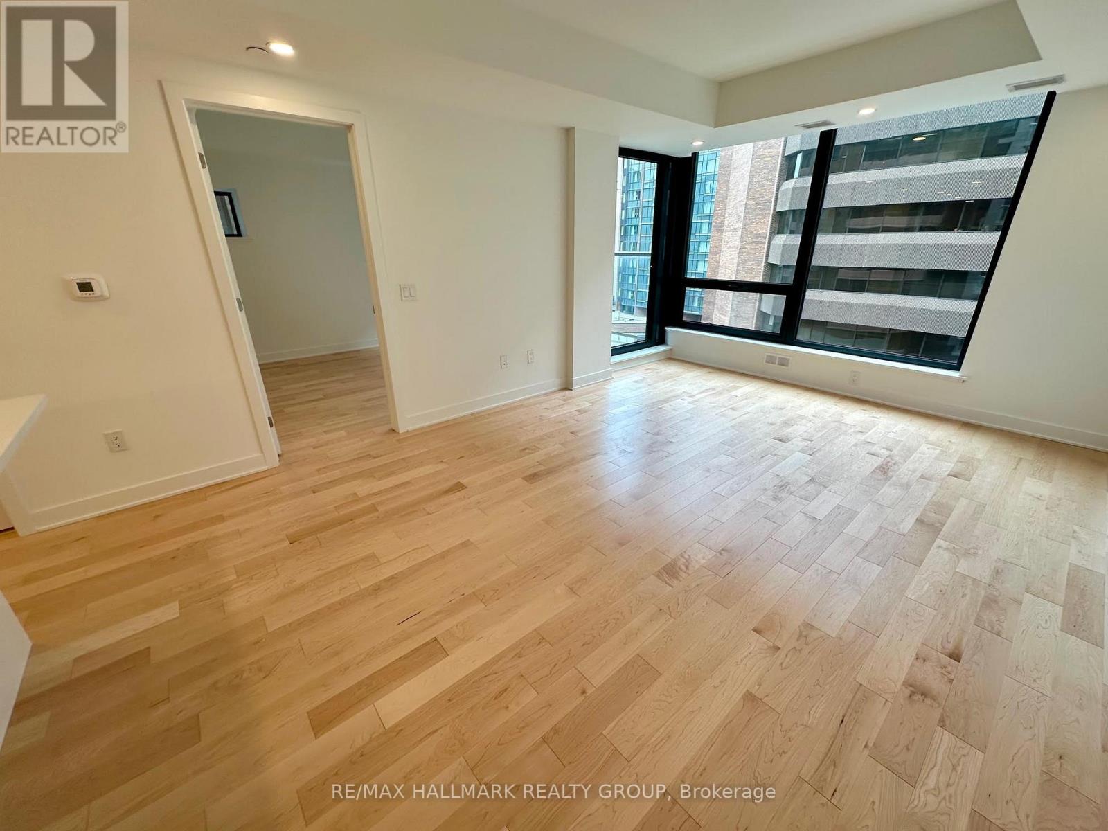 701 - 340 Queen Street, Ottawa, Ontario  K1R 0G1 - Photo 9 - X12408899