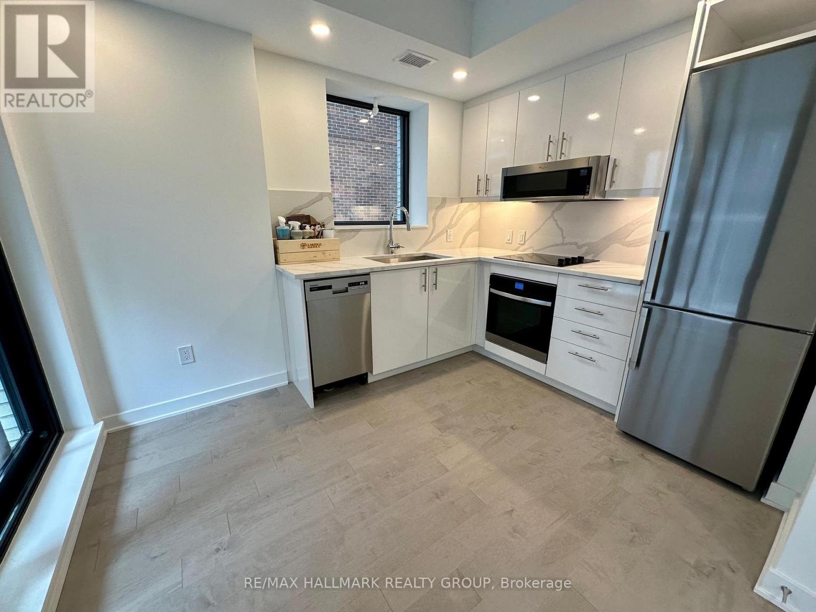 711 - 340 Queen Street, Ottawa, Ontario  K1R 0G1 - Photo 4 - X12408906