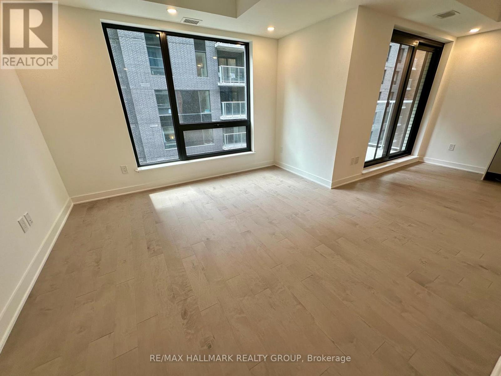 711 - 340 Queen Street, Ottawa, Ontario  K1R 0G1 - Photo 6 - X12408906
