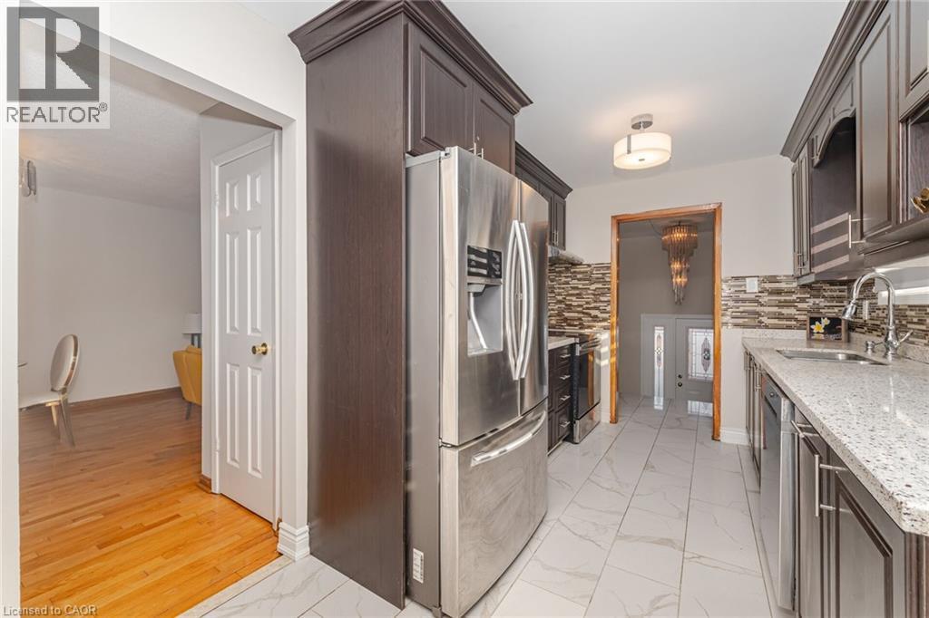 3783 Keenan Crescent, Mississauga, Ontario  L4T 3M1 - Photo 14 - 40769606