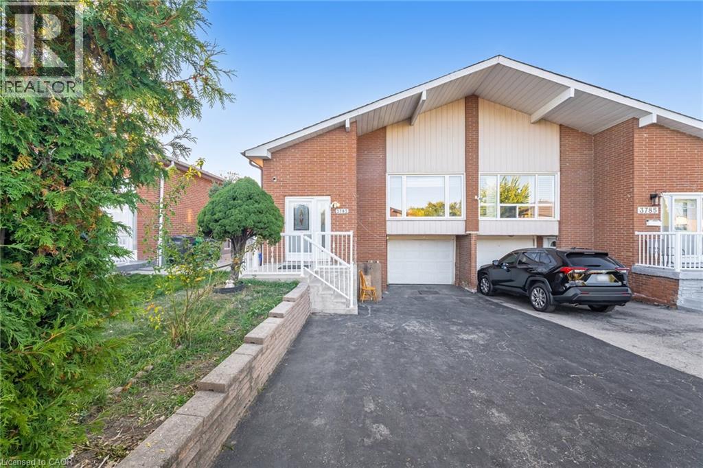 3783 Keenan Crescent, Mississauga, Ontario  L4T 3M1 - Photo 3 - 40769606