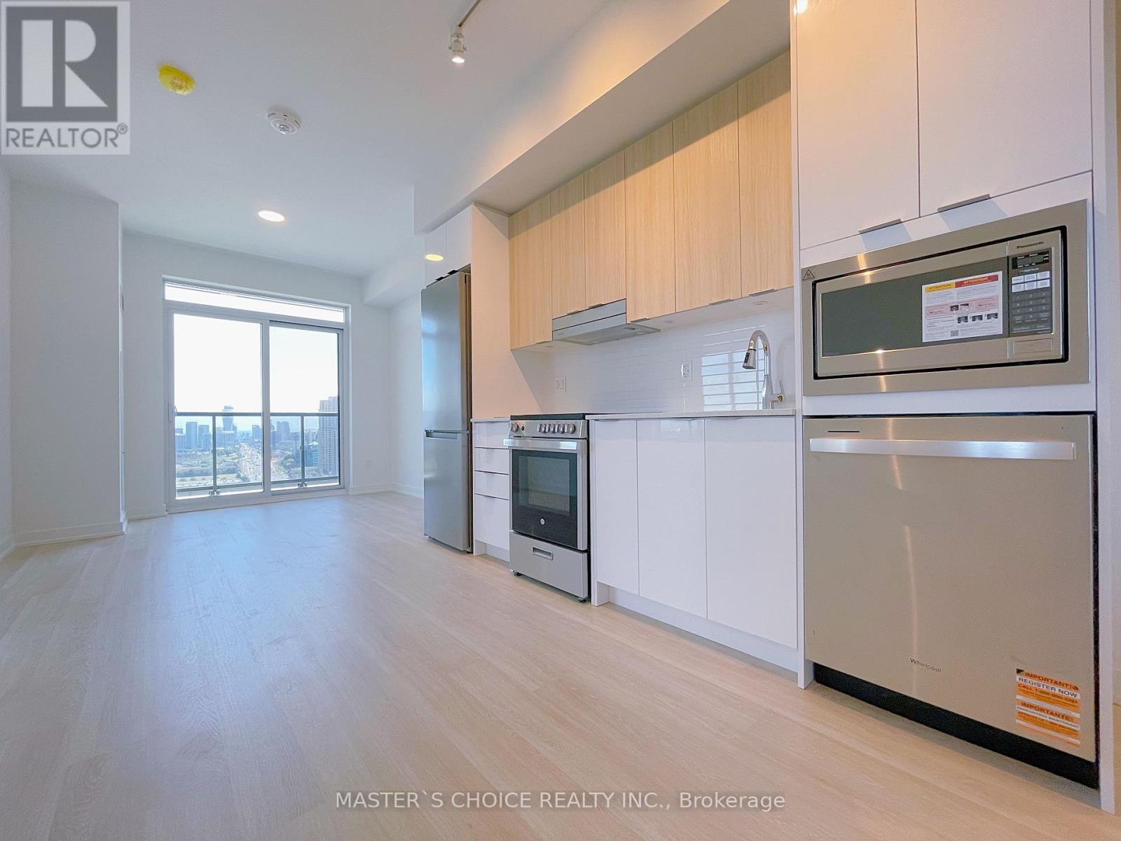 2002 - 5105 HURONTARIO STREET, Mississauga, Ontario