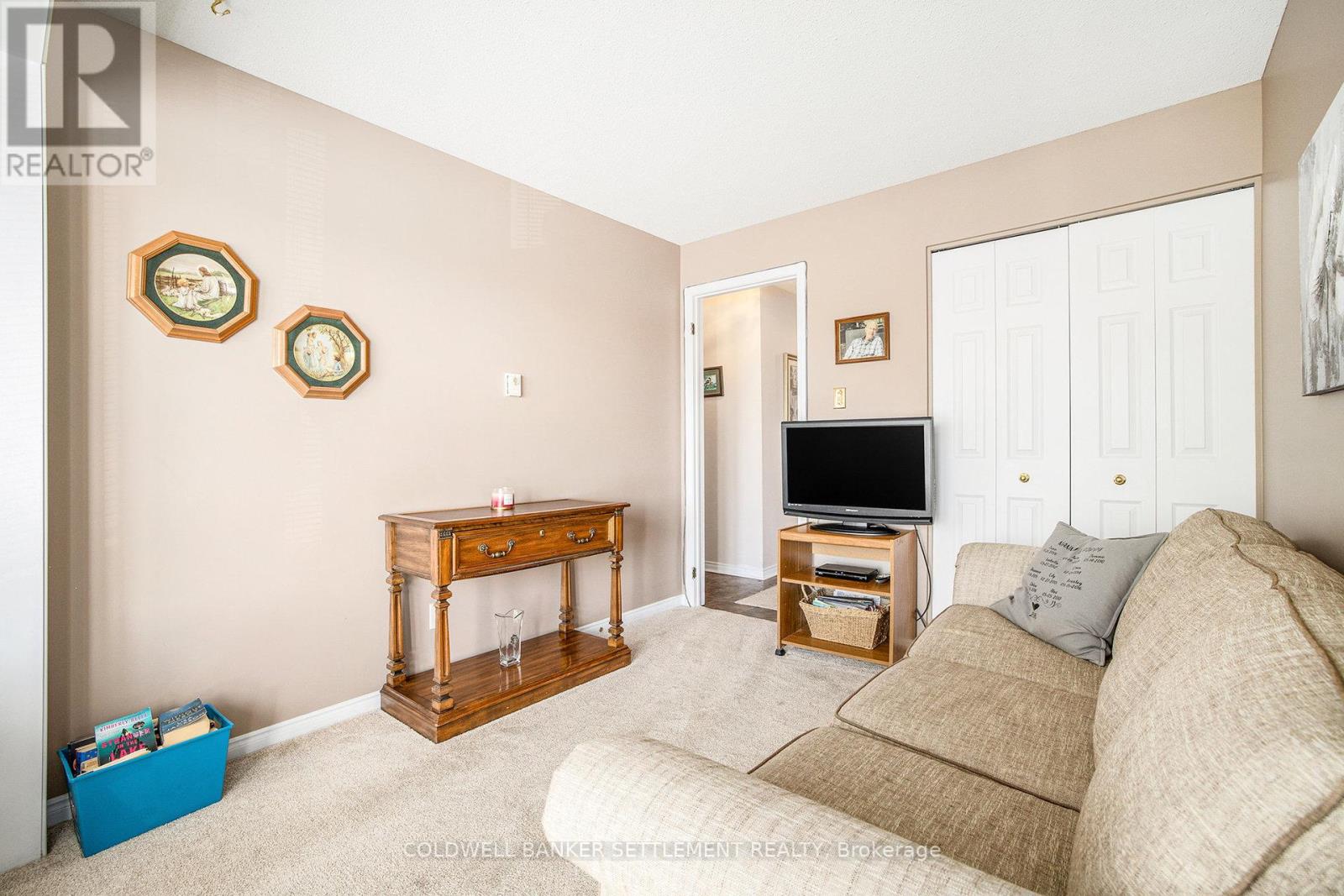 301 - 10 Armstrong Drive, Smiths Falls, Ontario  K7A 5H8 - Photo 12 - X12408861