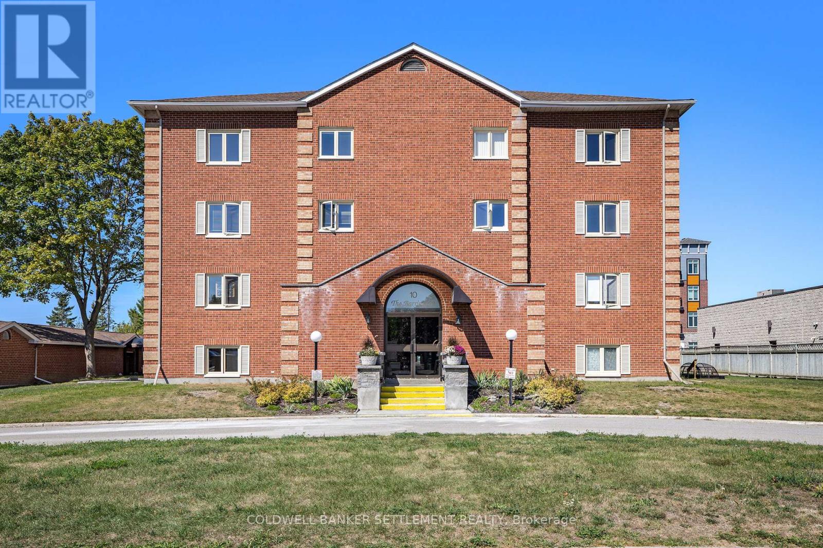 301 - 10 Armstrong Drive, Smiths Falls, Ontario  K7A 5H8 - Photo 21 - X12408861