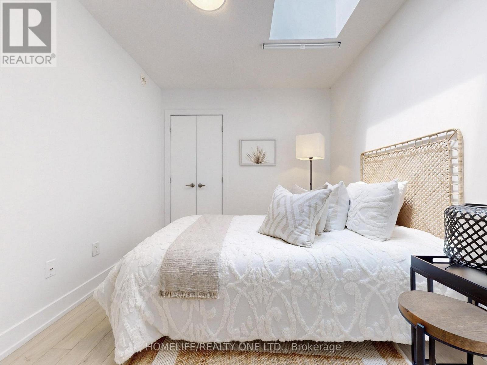 Th 50 - 220 Brandon Avenue, Toronto, Ontario  M6H 0C5 - Photo 27 - W12408689