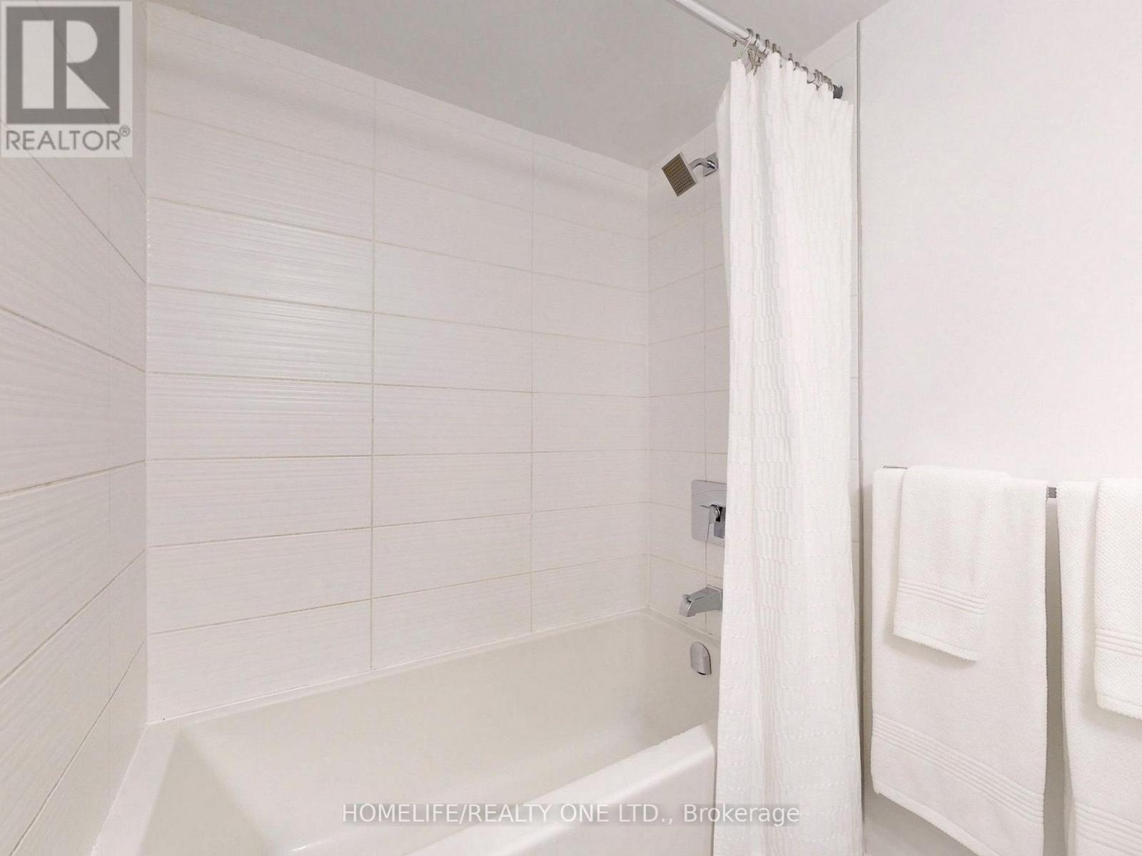 Th 50 - 220 Brandon Avenue, Toronto, Ontario  M6H 0C5 - Photo 29 - W12408689