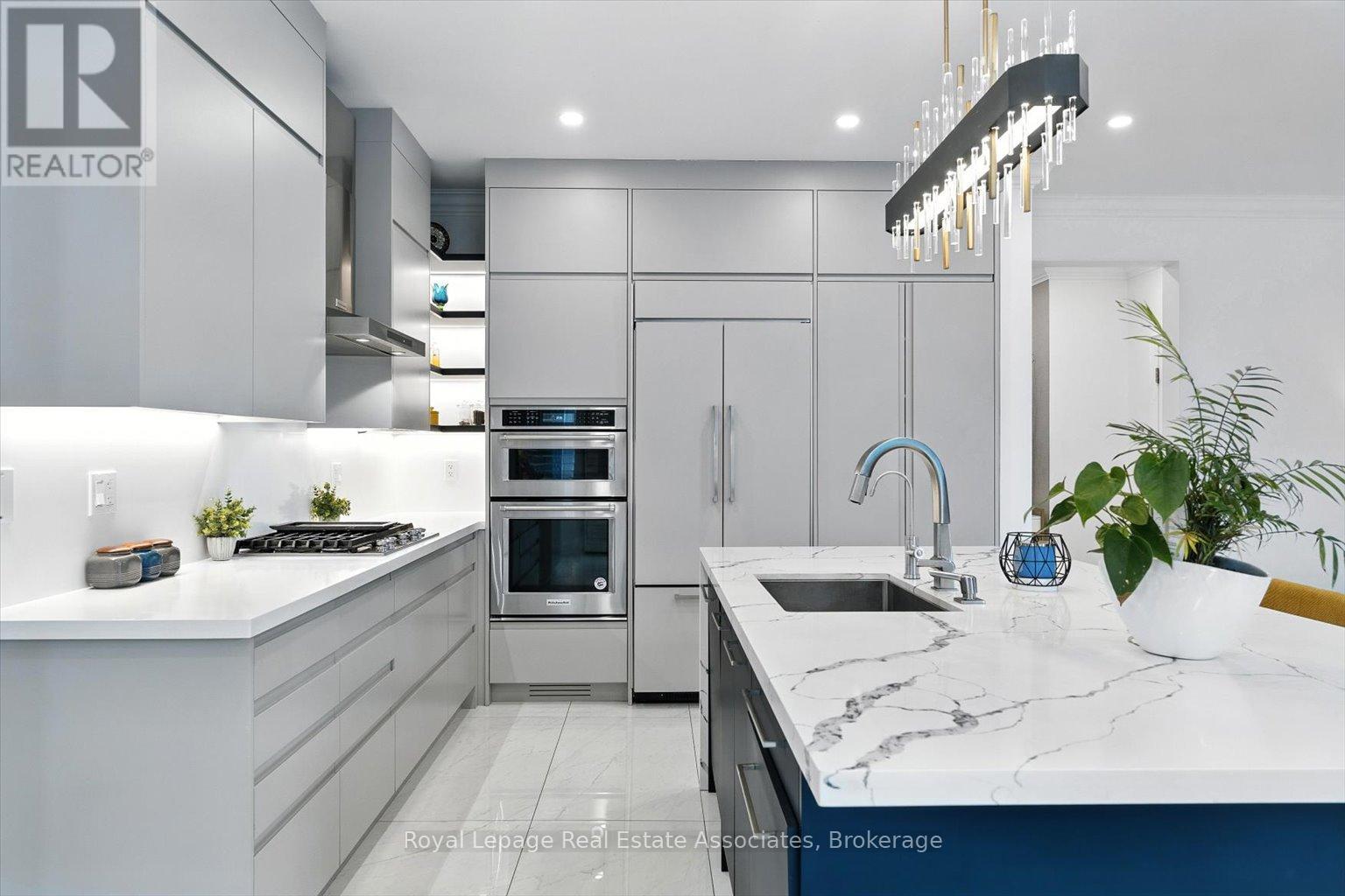 27 Grouse Lane, Brampton, Ontario  L6Y 5K9 - Photo 6 - W12408704