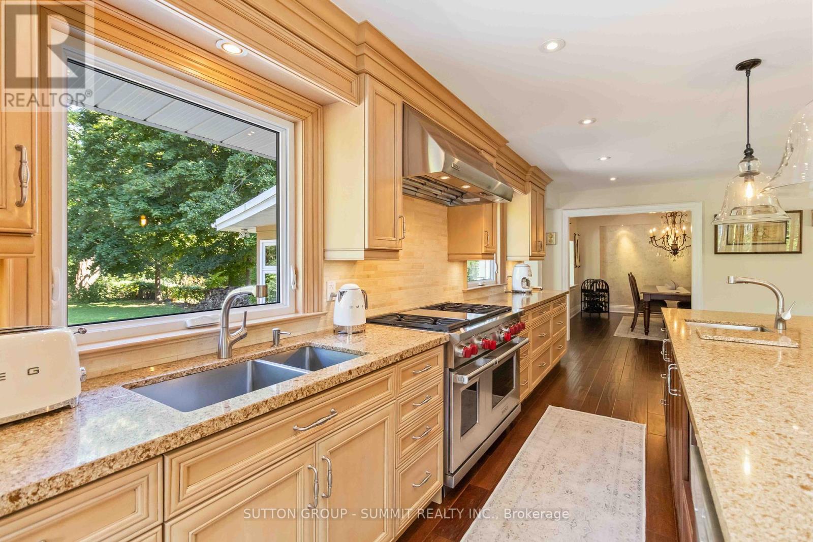 353 Queen Street S, Mississauga, Ontario  L5M 1M3 - Photo 15 - W12408736