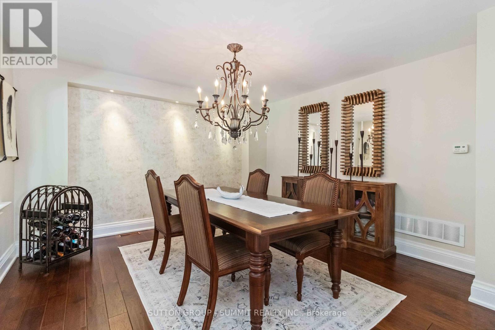 353 Queen Street S, Mississauga, Ontario  L5M 1M3 - Photo 20 - W12408736