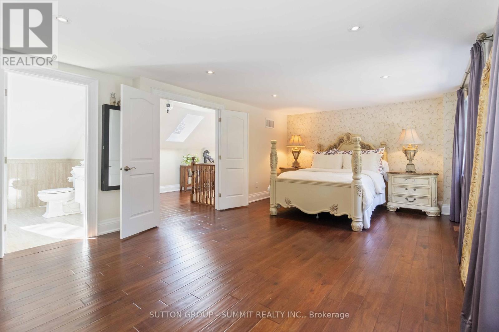 353 Queen Street S, Mississauga, Ontario  L5M 1M3 - Photo 30 - W12408736