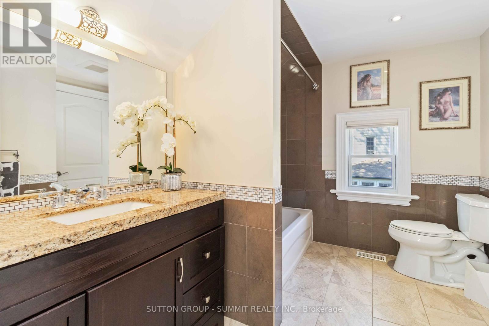 353 Queen Street S, Mississauga, Ontario  L5M 1M3 - Photo 36 - W12408736
