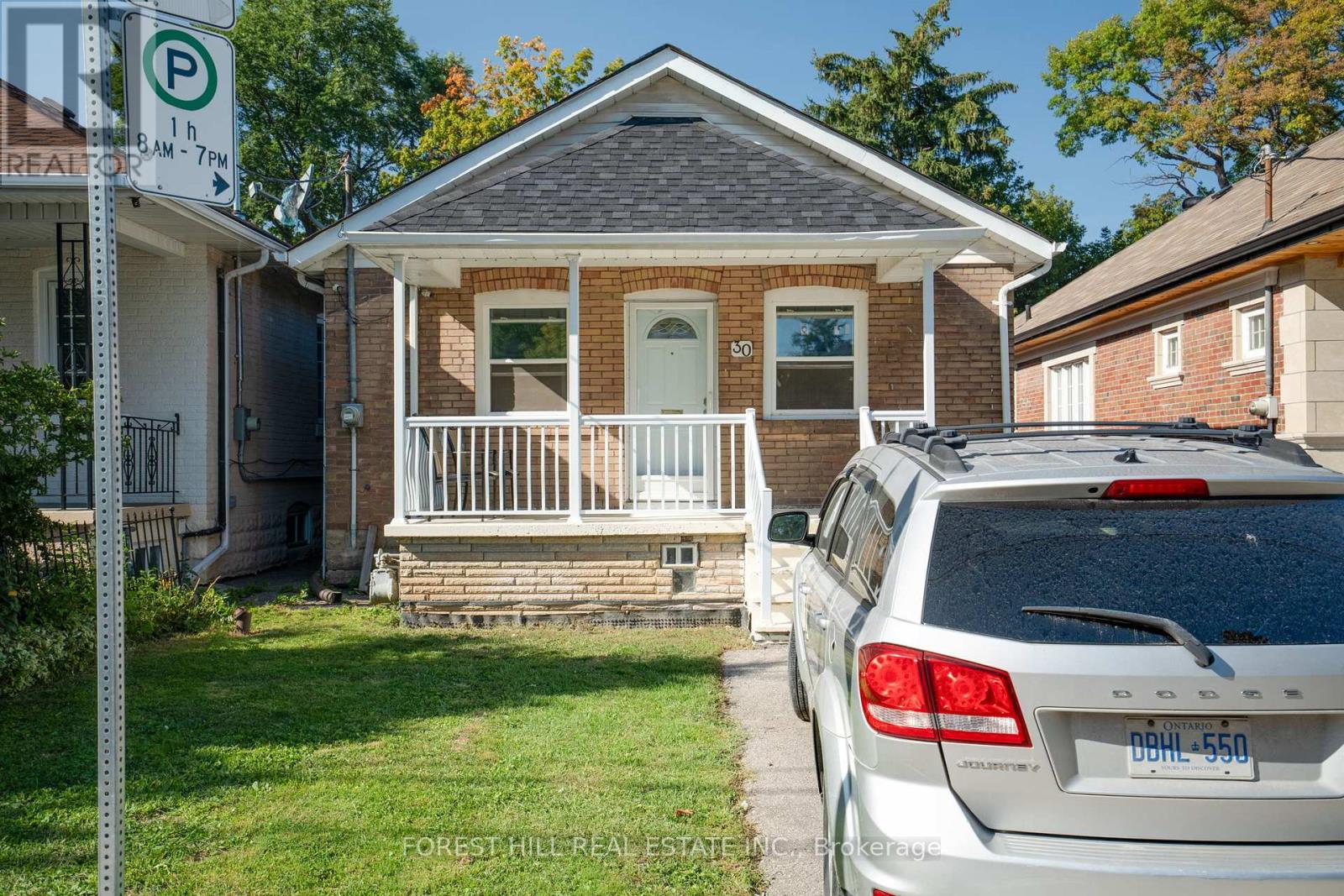 30 HERTFORD AVENUE, Toronto, Ontario