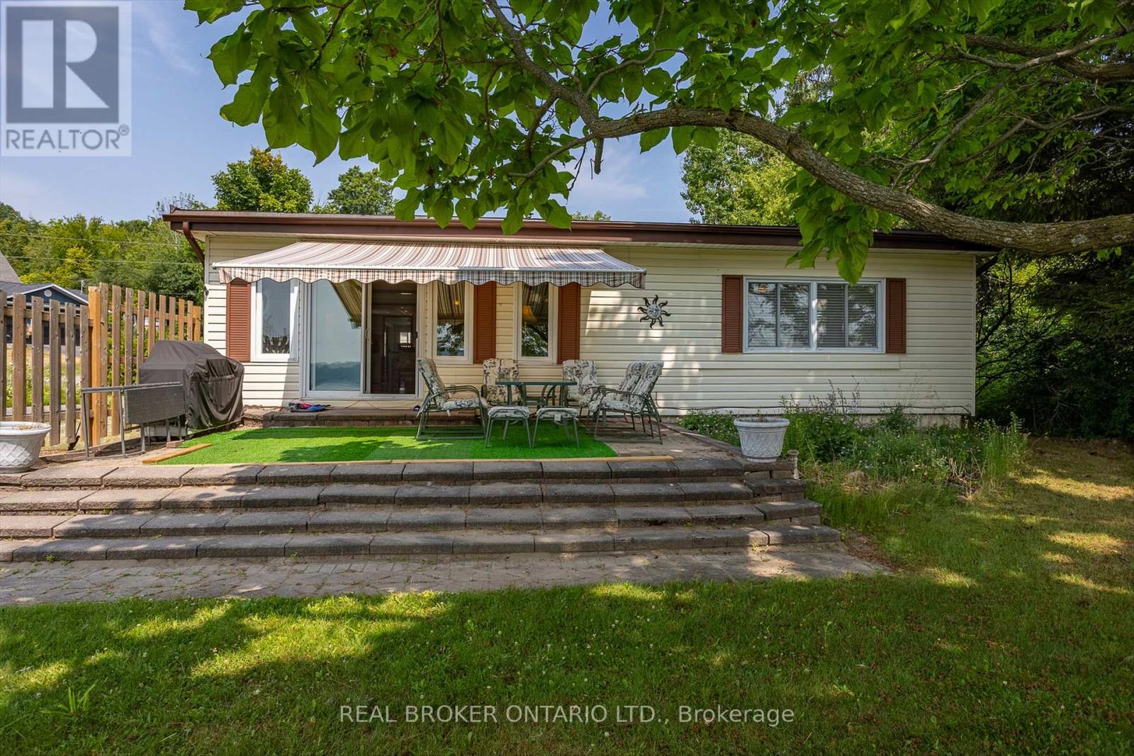 665 North Shore Drive E, Otonabee-South Monaghan, Ontario  P7B 6B3 - Photo 30 - X12408616