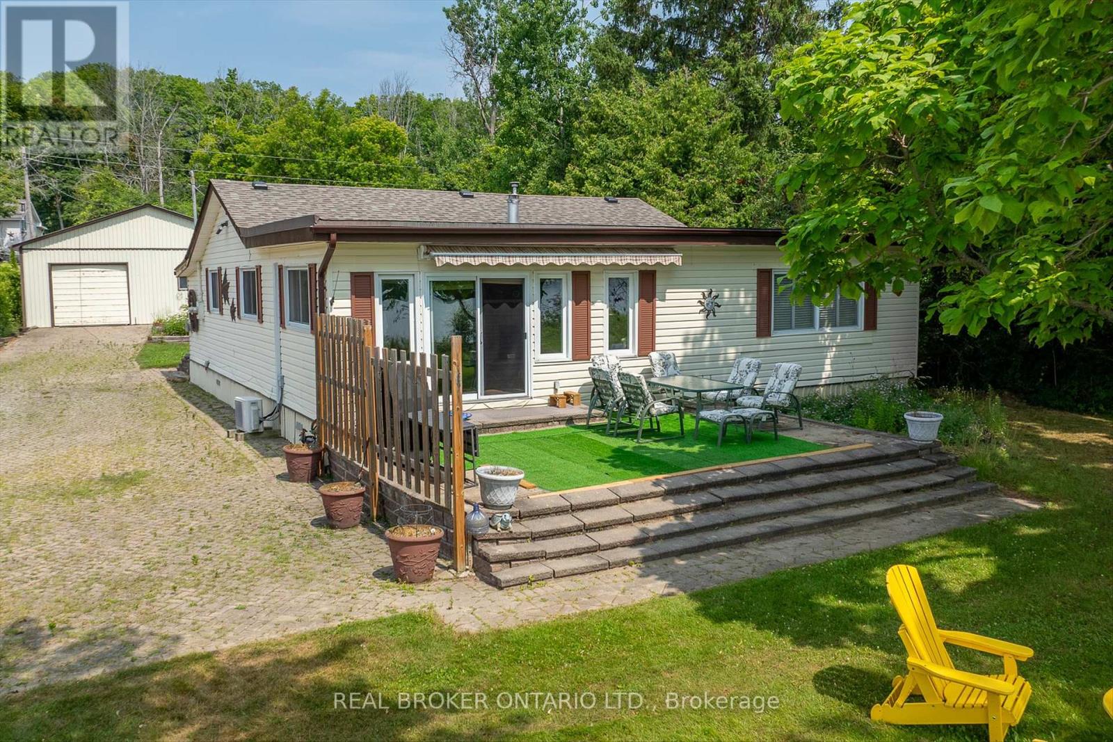 665 North Shore Drive E, Otonabee-South Monaghan, Ontario  P7B 6B3 - Photo 32 - X12408616
