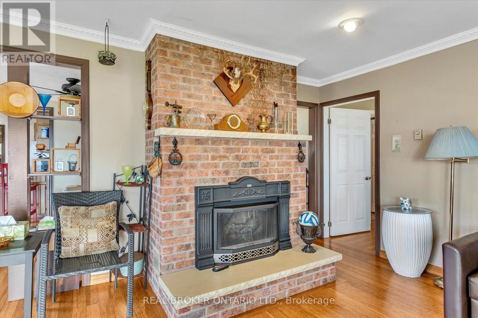 665 North Shore Drive E, Otonabee-South Monaghan, Ontario  P7B 6B3 - Photo 7 - X12408616