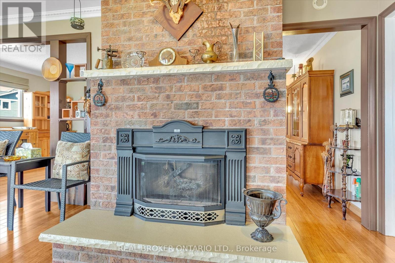 665 North Shore Drive E, Otonabee-South Monaghan, Ontario  P7B 6B3 - Photo 8 - X12408616