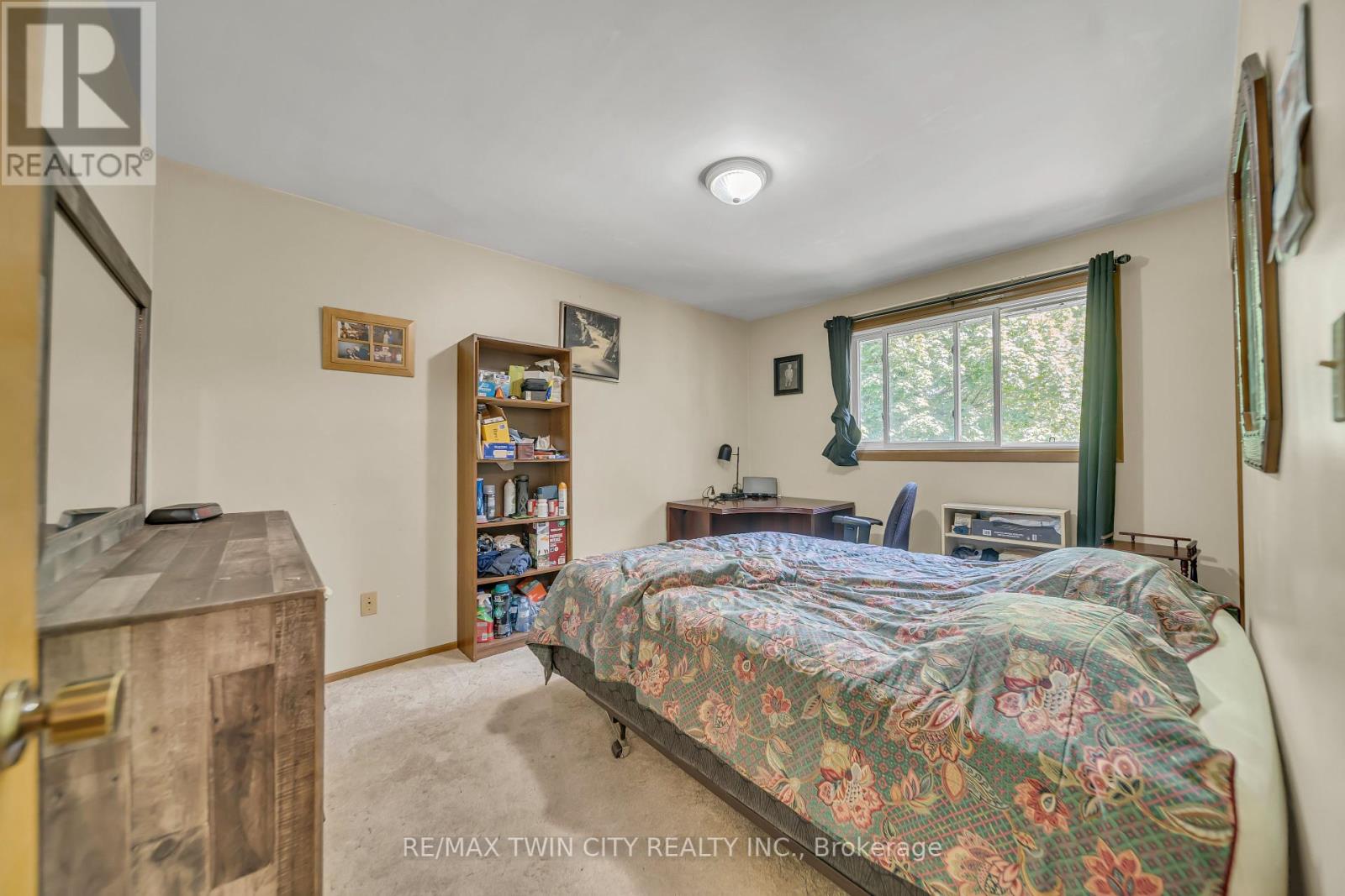 395 Mossom Place, Waterloo, Ontario  N2K 2G7 - Photo 18 - X12408626