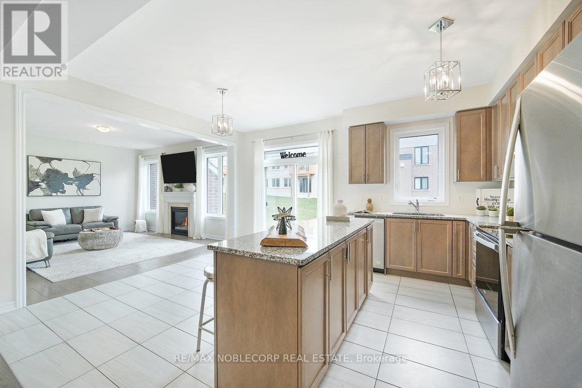 12 Blaney Street, Brant (Paris), Ontario  N0E 1N0 - Photo 11 - X12408655