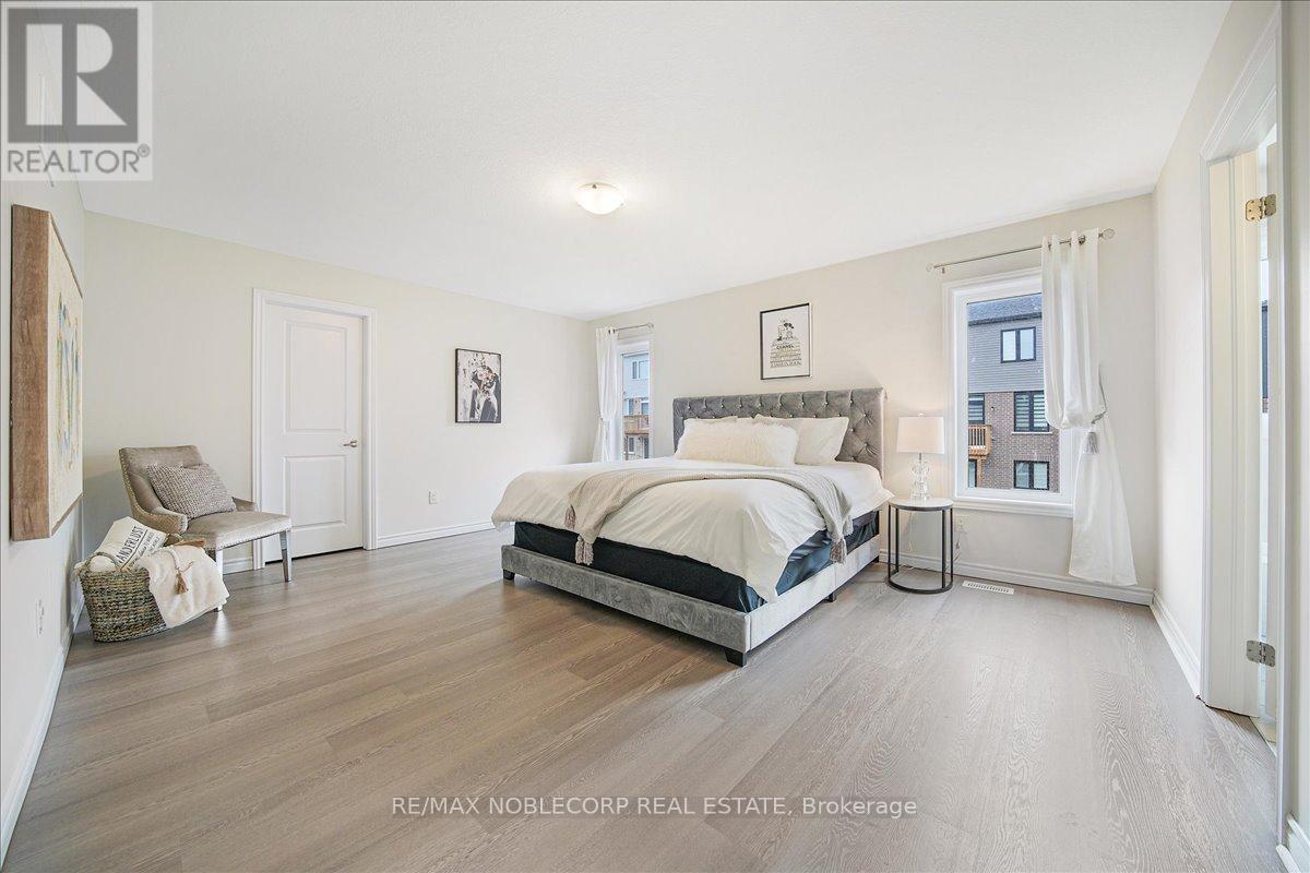 12 Blaney Street, Brant (Paris), Ontario  N0E 1N0 - Photo 17 - X12408655