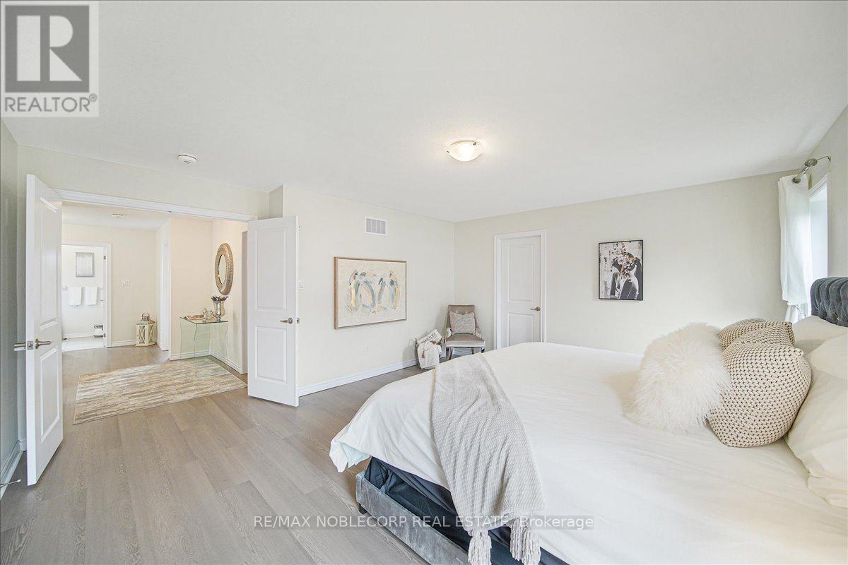12 Blaney Street, Brant (Paris), Ontario  N0E 1N0 - Photo 18 - X12408655