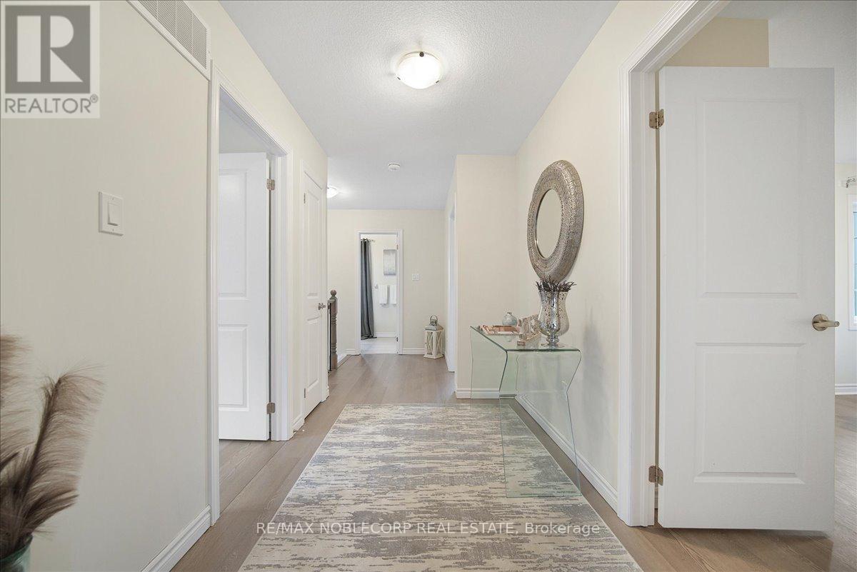 12 Blaney Street, Brant (Paris), Ontario  N0E 1N0 - Photo 21 - X12408655