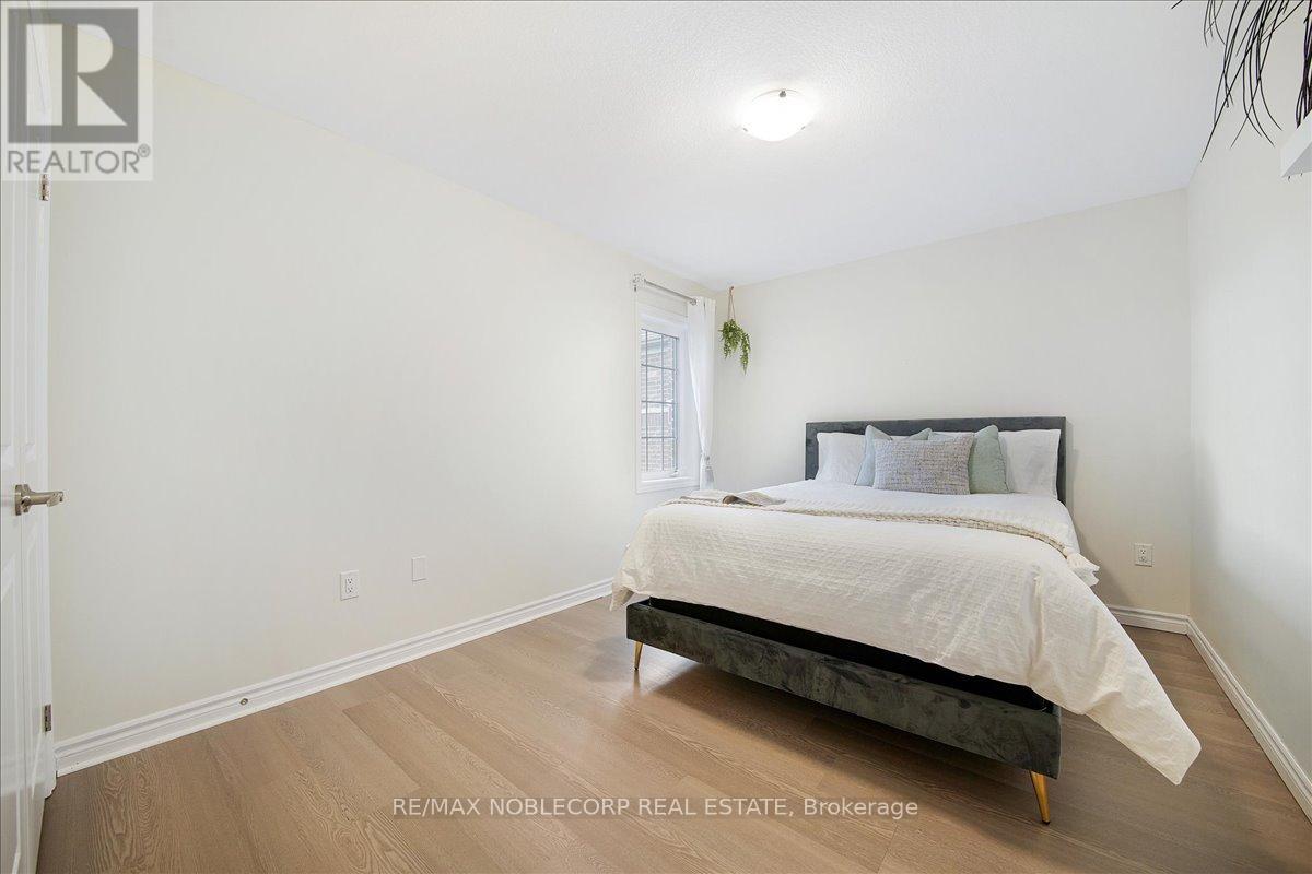 12 Blaney Street, Brant (Paris), Ontario  N0E 1N0 - Photo 22 - X12408655