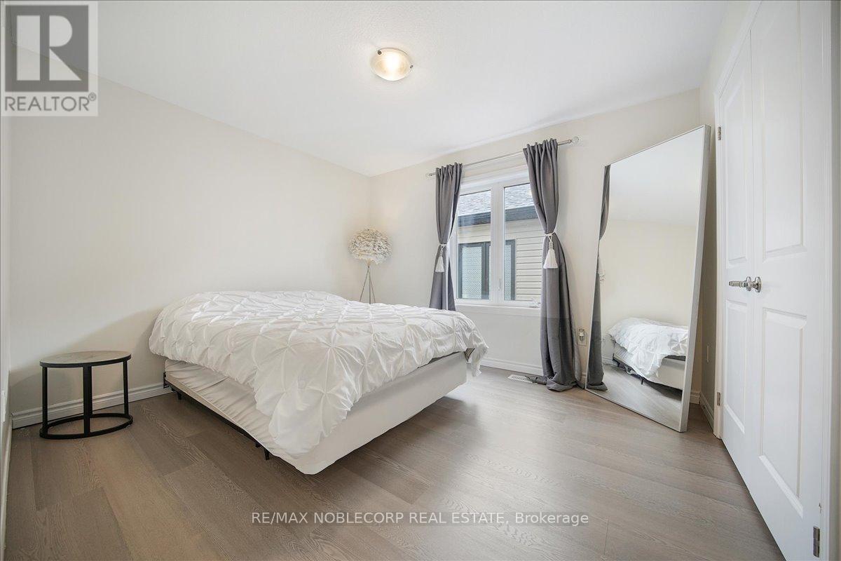 12 Blaney Street, Brant (Paris), Ontario  N0E 1N0 - Photo 27 - X12408655