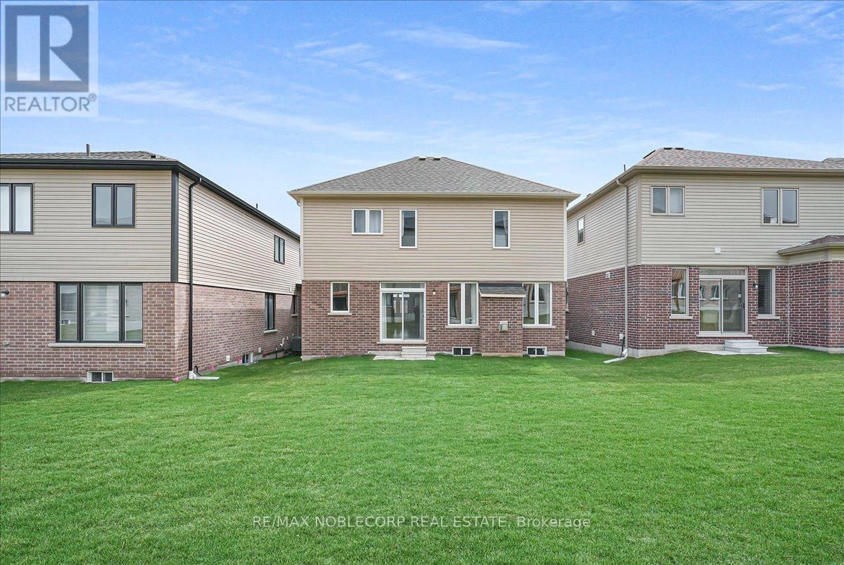 12 Blaney Street, Brant (Paris), Ontario  N0E 1N0 - Photo 28 - X12408655