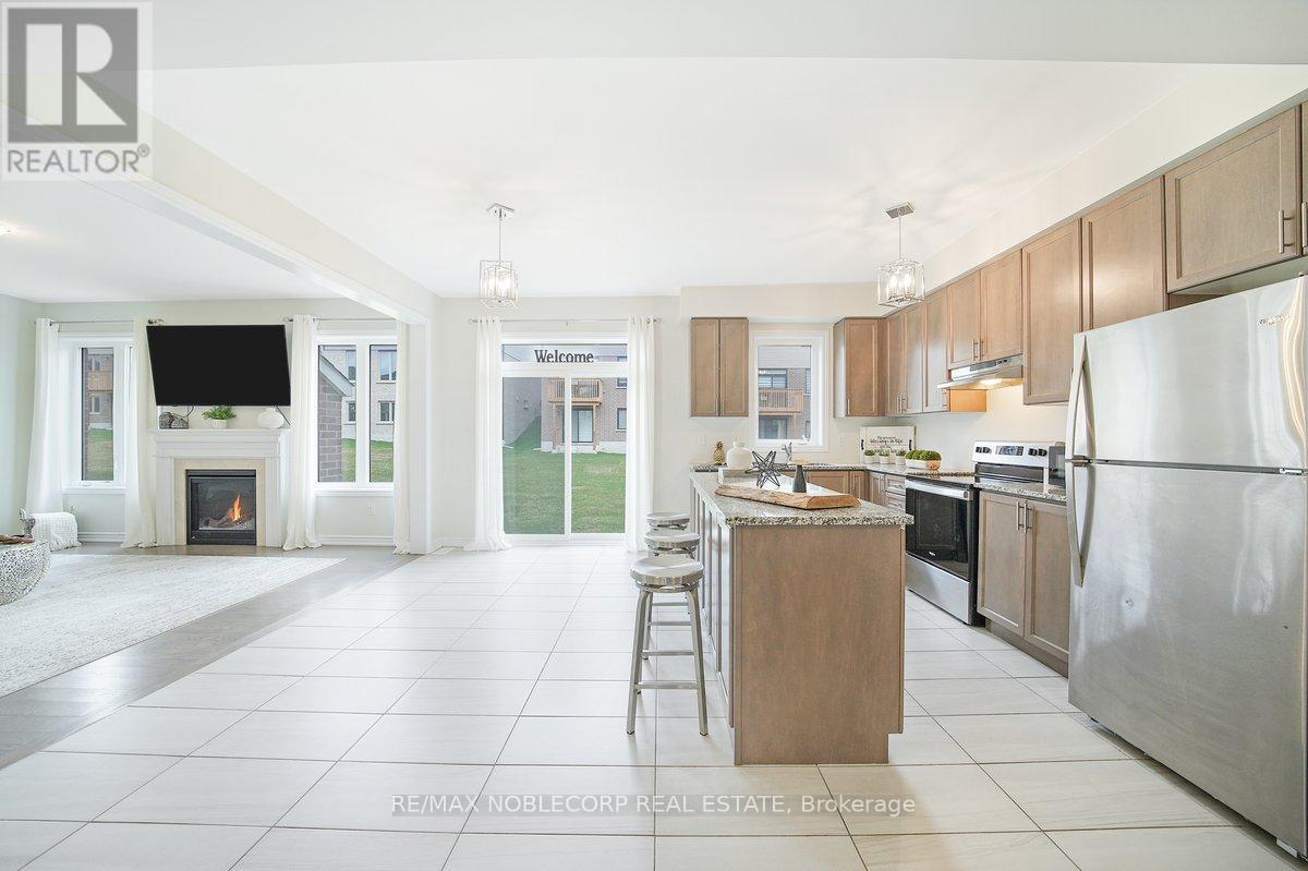 12 Blaney Street, Brant (Paris), Ontario  N0E 1N0 - Photo 8 - X12408655
