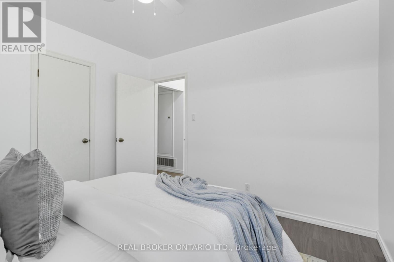 27 Broadmoor Avenue, Kitchener, Ontario  N2C 1Y6 - Photo 12 - X12408726