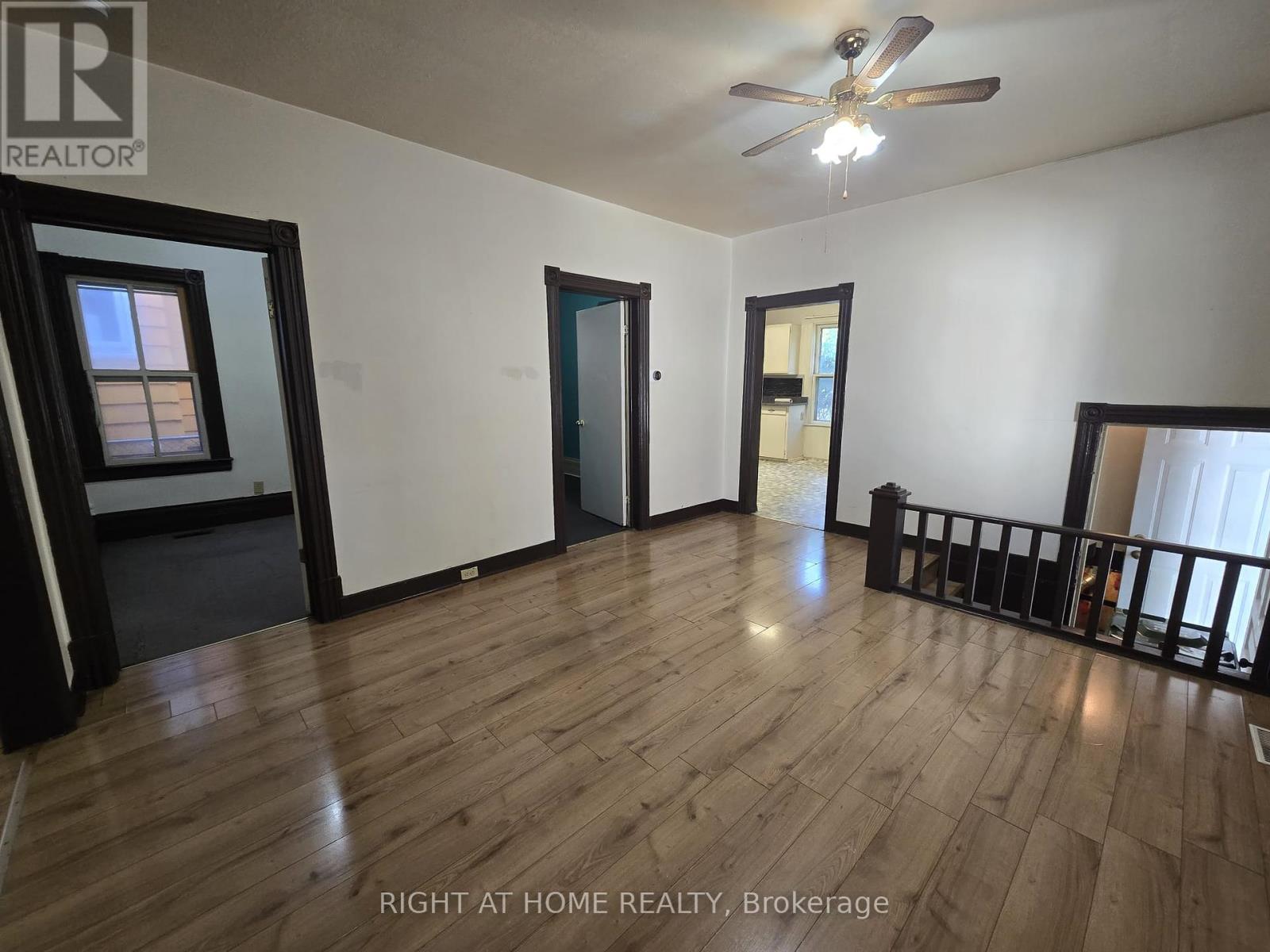 939 Wellington Street, Windsor, Ontario  N9A 5K2 - Photo 9 - X12408727