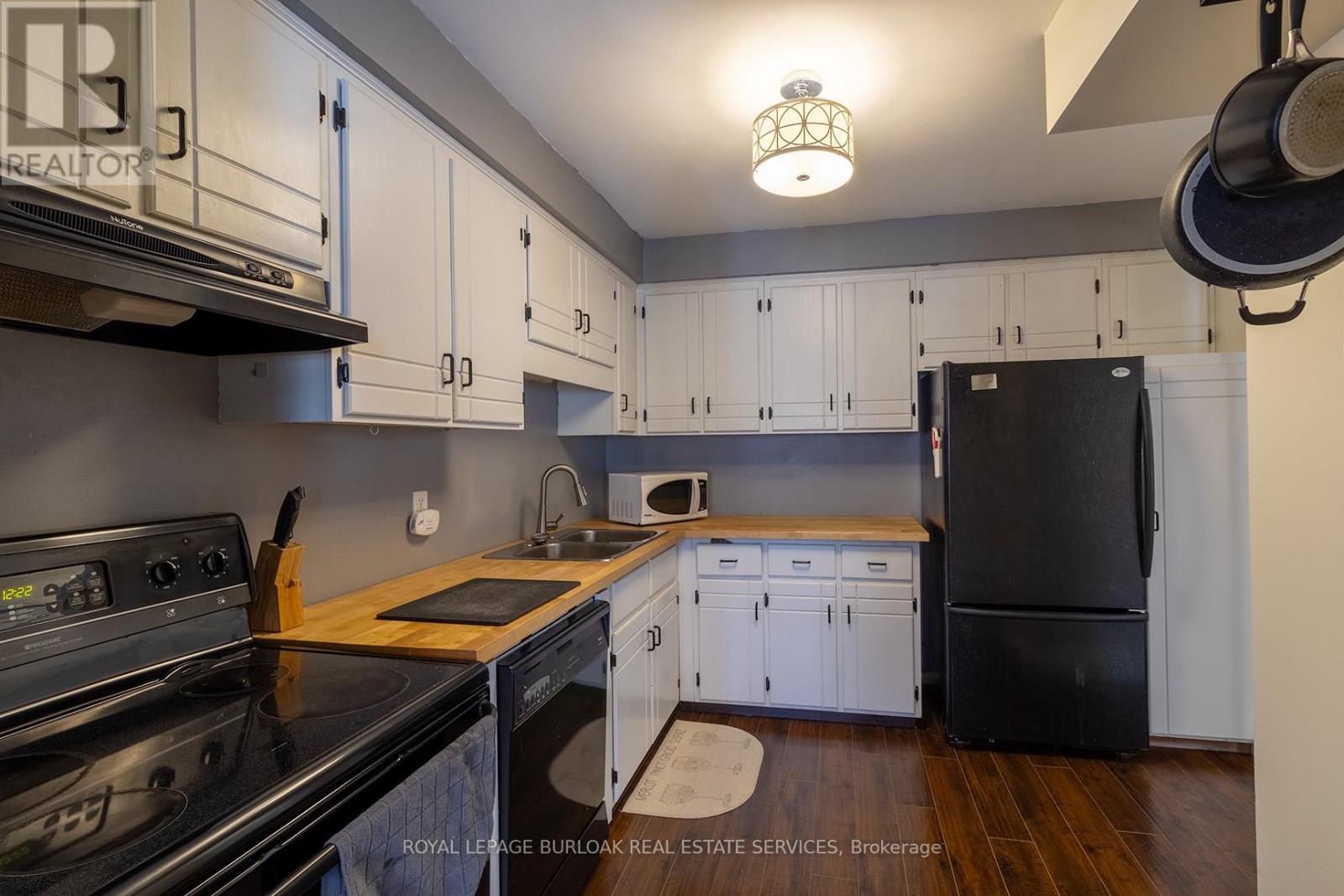58 Romy Crescent, Thorold, Ontario  L2V 4T6 - Photo 5 - X12408762