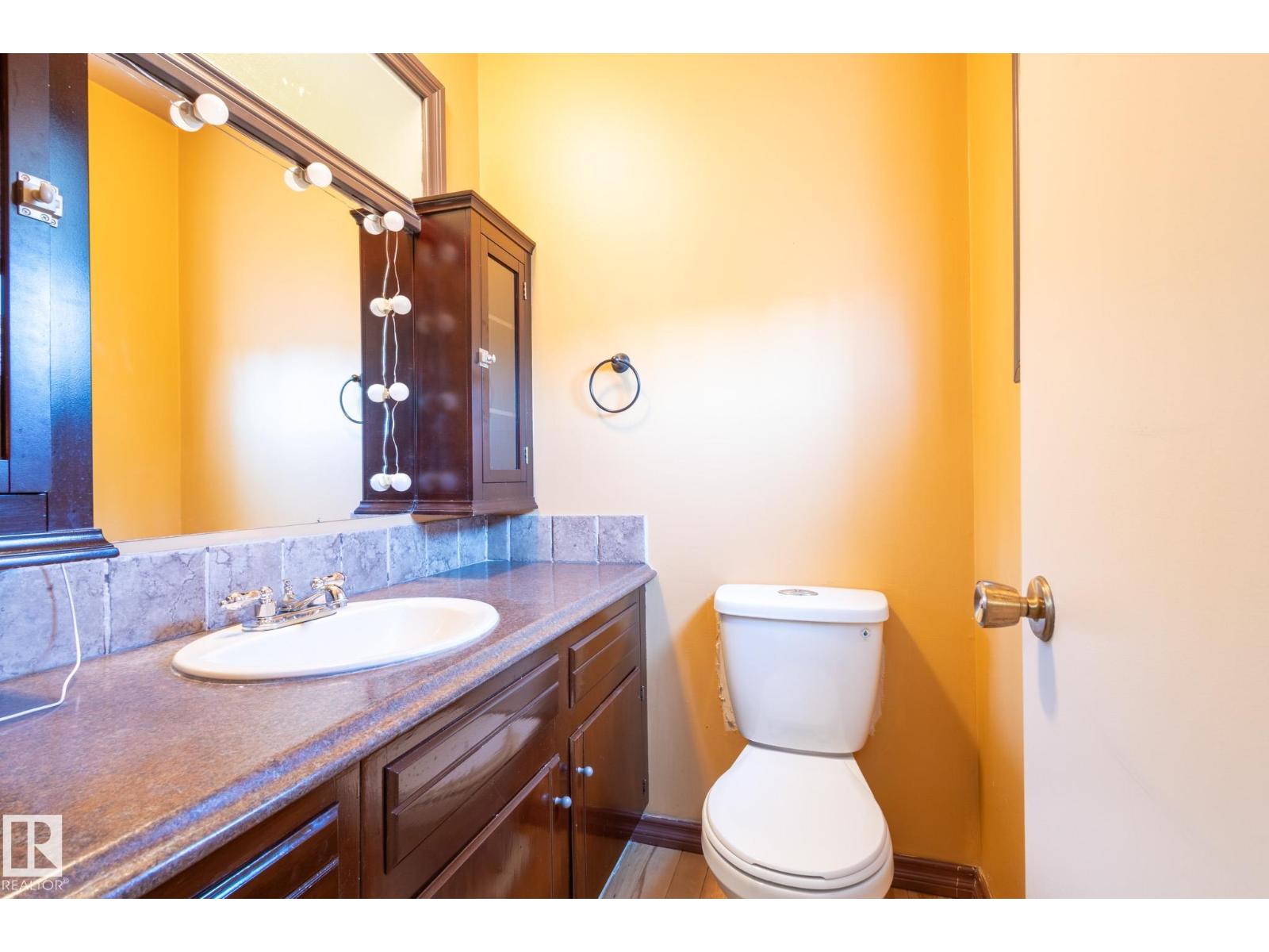 Property at 16 LAROSE DR image 3