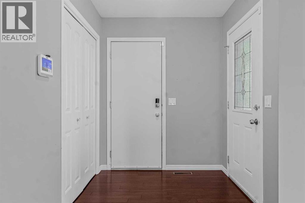 Property at 92 Hillview Drive image 2